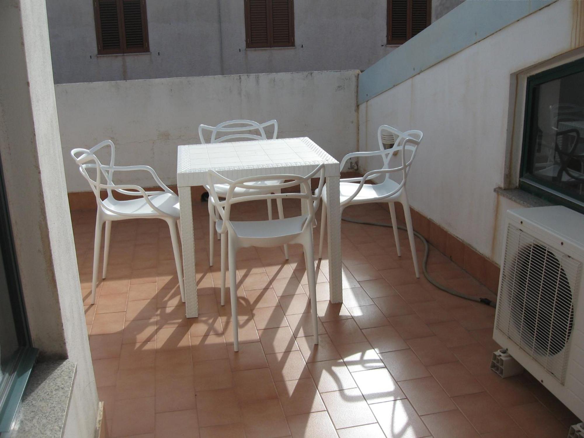 Nino'S Apartments Giardini Naxos Eksteriør bilde